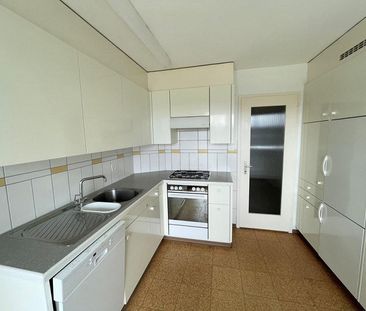 Grosszügige, helle Wohnung - Photo 4
