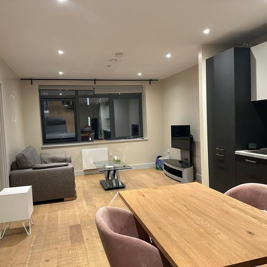 1 Bed Flat, Vesta Street, M4 - Photo 1