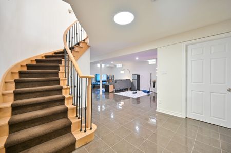 For Lease - 6 Renberg Drive, Markham, Ontario - Photo 3