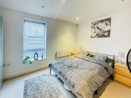 2 bedroom flat to rent - Photo 4