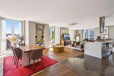 Exceptional 2 bedroom apartment of almost 2,000 sq. ft. in a prime Westminster location. Set on the 7th floor of a stylish modern development with 24/7 concierge. - Photo 4