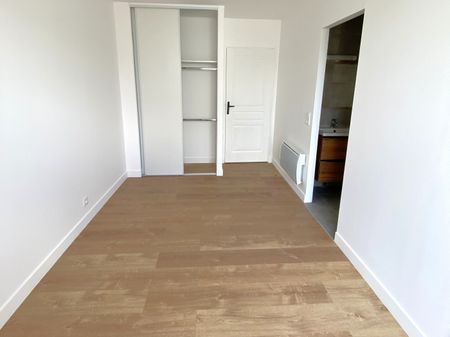 Location Appartement 4 pièces 85m² - Photo 3