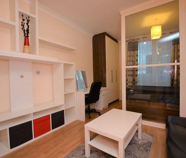 Studio to rent - Photo 6