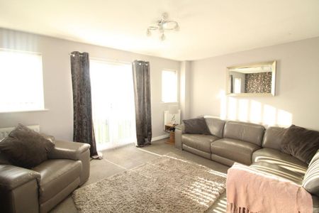 3 bedroom detached house to rent - Photo 2