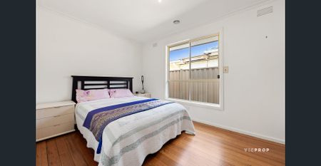 Walk to Everything! - Photo 4