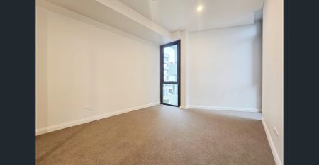 Modern two-bedroom apartment with secure parking space - Photo 3