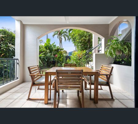 3/67 Digger Street, Cairns North, Qld 4870 - Photo 2