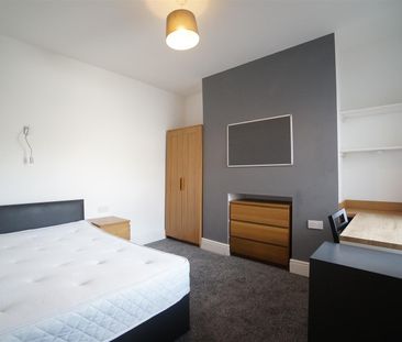 96 Caernarfon Road - Photo 5