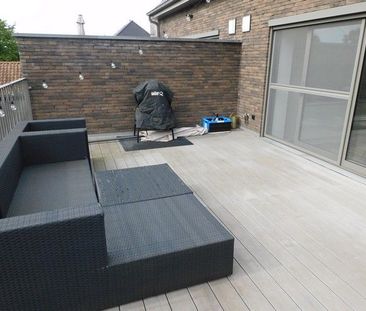 Energiezuinig duplex appartement met groot terras en autostaanplaats - Photo 3