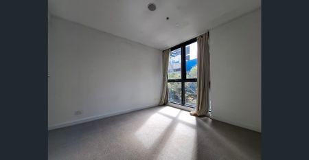 Stylish Southbank Apartment for Rent – Prime City Location - Photo 2