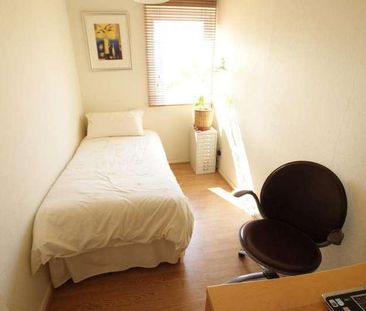 Caradon Way, London, N15 - Photo 2