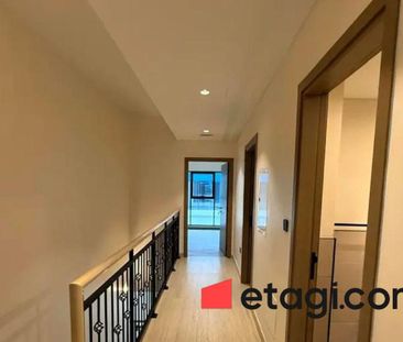 Prime Location | Luxury Style | Ready To Move - Photo 2