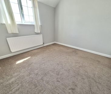 4 bedroom semi-detached house to rent - Photo 6