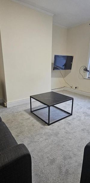 2 bedroom house to rent - Photo 1