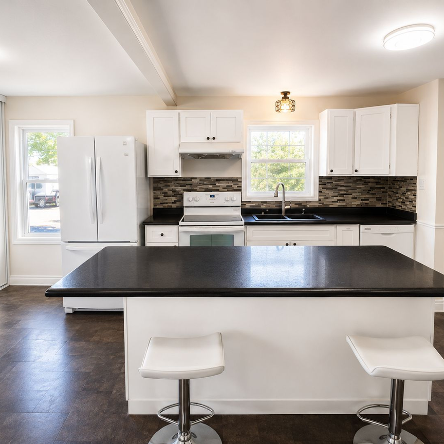 For Lease - 374 Edmonton Street Unit# Main, Hamilton, Ontario - Photo 1