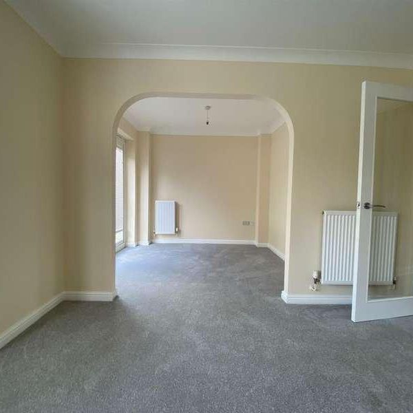 Llys Pentre, Broadlands, Bridgend, CF31 - Photo 1