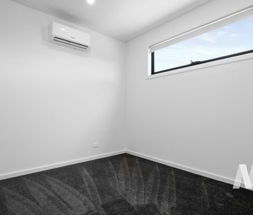 706 Grand Boulevard, Mickleham VIC 3064 - Townhouse For Rent | Domain - Photo 3