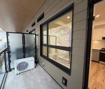 New 1 bed, 1 bath Top Floor – Clifton - Photo 3