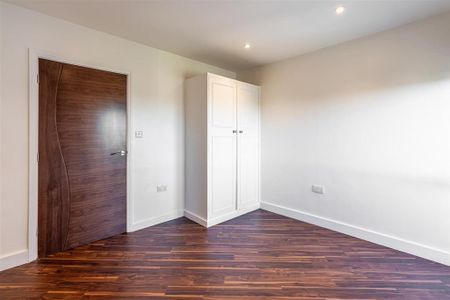 3 bedroom apartment to rent - Photo 5