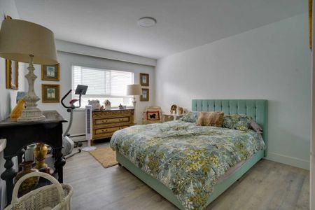 1537 Burnaby Street condo — Vancouver, BC (2-Bedroom) - 2 Bedroom - Photo 5