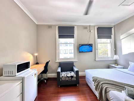 Haymarket - Prime Sydney Location - Cnr George St and Central Station - Photo 3
