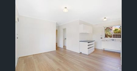 2 BEDROOM IN EXCELLENT LOCATION! - Photo 4