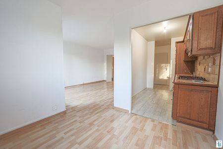 Location Appartement 3 pièces 69m² MONT ST AIGNAN 76130 - Photo 2