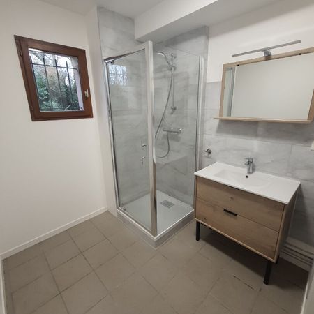 House - Photo 4