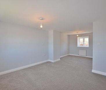 3 bedroom detached house to rent - Photo 5