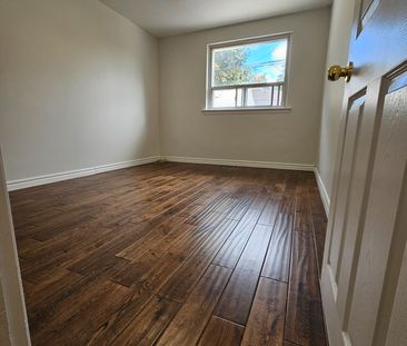 For Lease - 358 Browndale Crescent Unit# MainFlr, Richmond Hill, On... - Photo 3