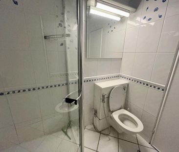 3 bedroom flat to rent - Photo 5