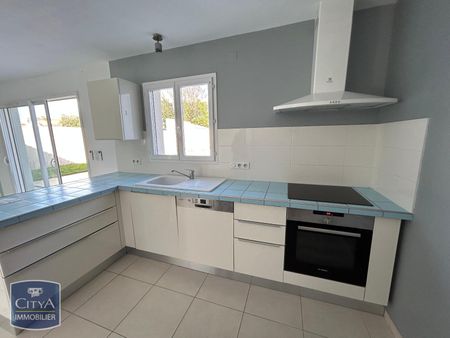 Location Maison 4 pièces 87m² PERIGNY 17180 - Photo 4