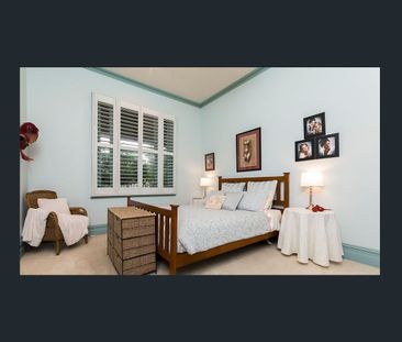 Comfortable 3-Bedroom Home with Outdoor Entertaining Space! - Photo 5