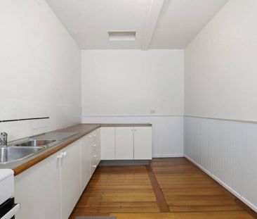 Central Claremont Living - Photo 5