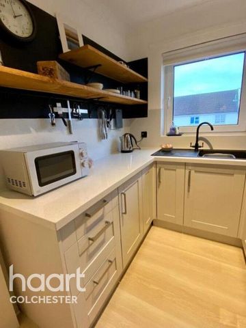 2 bedroom maisonette to rent - Photo 4