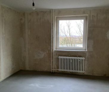Lust auf Veränderung: weitläufige 3-Zimmer-Wohnung mit Balkon (WBS) - Photo 3