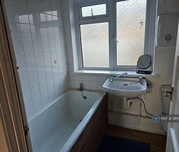 2 bedroom maisonette to rent - Photo 3