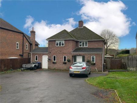 3 bedroom detached house to rent - Photo 4