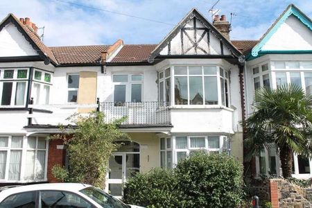 Glenwood Ave, Westcliff, SS0 - Photo 3