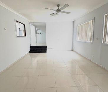 Spacious 3-Bedroom Home in a Quiet Location - Photo 1