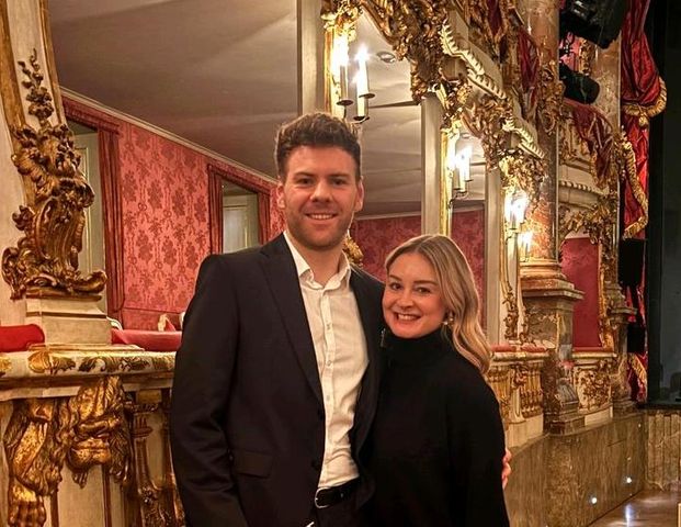 Verlobtes Paar sucht Wohnung in München bis 01.05. flexibel - Photo 1