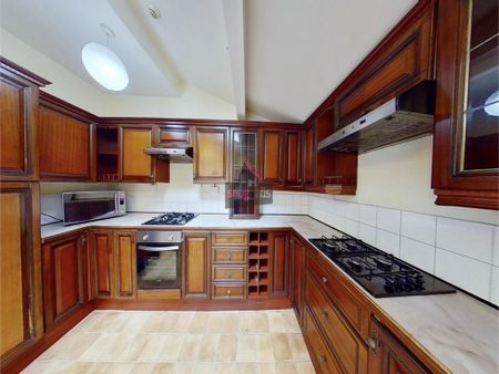 9 bedroom house to rent - Photo 2