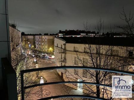 Location appartement studio 1 pièce 29 m² à Rueil-Malmaison (92500) Plateau 4 - Photo 2