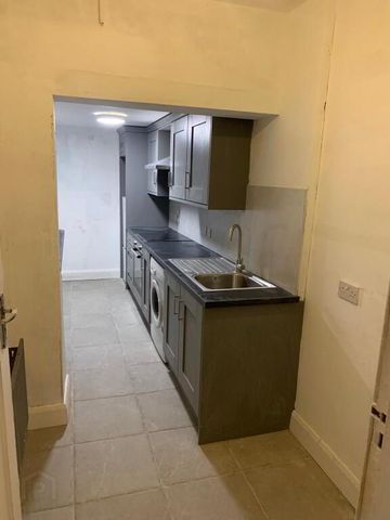 44 Glenside Parade, Belfast, BT14 8AG - Photo 2