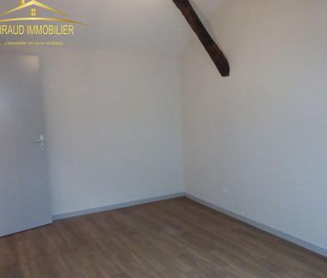 Location Appartement 4 pièces 75m² CHARLIEU 42190 - Photo 6