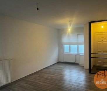 Gezellige rijwoning met 2 slaapkamers en koer - Photo 5