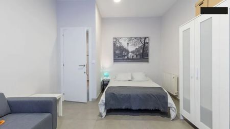 Calle Sueca, Valencia, Valencian Community 46006 - Photo 3
