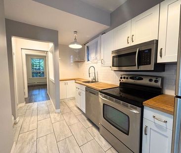 $1,699 / 2 br / 1 ba / 800 sqft 32 Sherman ave S unit 1 - Photo 5