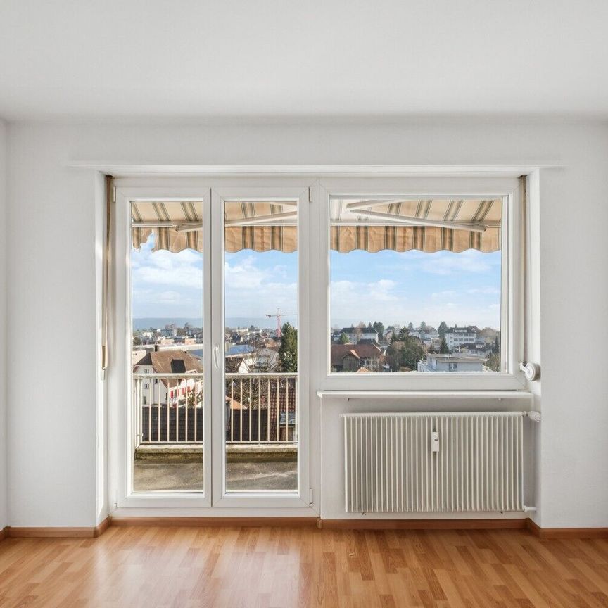 Move in now – recently renovated apartment quiet, green and central - Foto 1