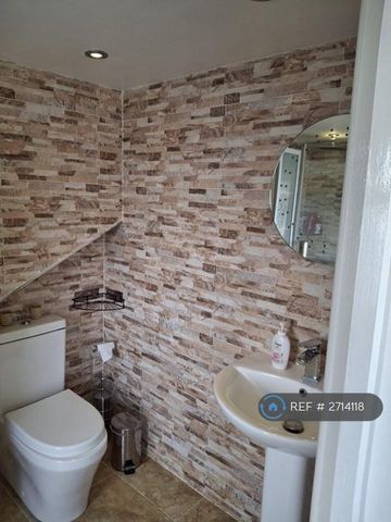 2 bedroom maisonette to rent - Photo 4